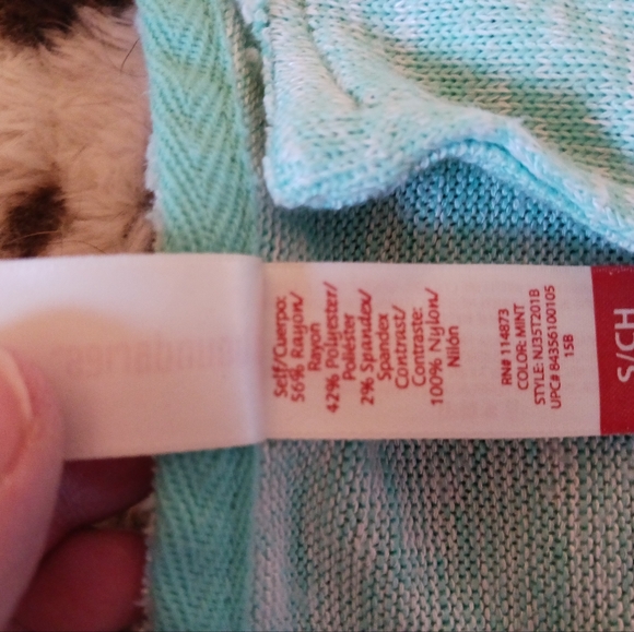 Set of 2 Tops Sweater S and Button up M - Picture 4 of 11